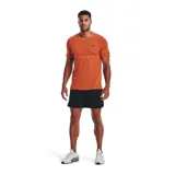 Short deportivo azul con cintura elástica negra, bolsillos laterales con cierre y logo de la marca en la pierna izquierda.