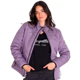 Campera negra acolchada con cierre frontal, cuello alto con interior amarillo y bolsillos laterales con cierre. Logo de la marca en la manga izquierda. Resistente al agua y al viento.