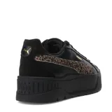 Championes urbanos Puma Karmen II Animal Flair, color blanco con detalles en animal print.