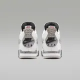 Zapatillas Air Jordan 4 Retro, color blanco con detalles en gris y negro. Presentan el logo Jumpman en rojo en la lengüeta y el talón.