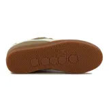 Championes Diadora Bamtelo color marrón con detalles en beige y suela marrón.