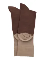 Calcetines largos de color marrón con detalles en beige y logo de la marca RKF.
