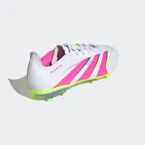 Championes de fútbol Adidas Predator League, color blanco con detalles en rosa vibrante, amarillo neón y azul claro. Presentan tres franjas laterales en rosa y amarillo neón, y la palabra "PREDATOR" en el talón.