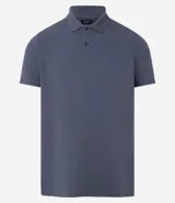 Remera polo de hombre, corte slim, color gris claro, confeccionada en tejido de media malla acanalada de algodón.