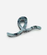 Pinza para el pelo de resina con estampa grafito y efecto marmoleado en tonos celeste y gris.