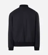 Campera bomber marrón de poliéster con cuello alto y cierre de cremallera. Puños y cintura elastizados.