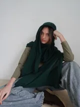 Bufanda pashmina color azul marino.