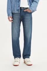 Pantalón de jean azul de corte recto.