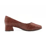 Zapato de cuero marrón con textura de reptil, punta cuadrada y taco bloque de 4 cm.