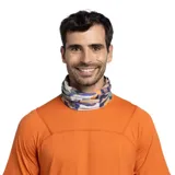 Cuello multifuncional Buff Coolnet Uv® con estampado abstracto en tonos beige, azul, naranja, violeta y blanco.
