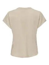 Camiseta color beige con estampado de flores y la palabra "Improve" en la parte superior.