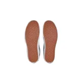 Championes Vans Brooklyn LS color verde oscuro con detalles en blanco.