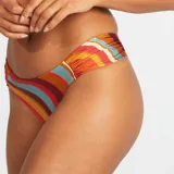 Braguita de bikini brasileña con estampado psicodélico en tonos naranja, amarillo, azul y marrón.
