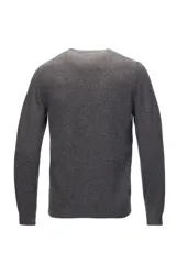 Cardigan color camel de cashmere 100% natural, con cuello en V y cierre frontal con botones.