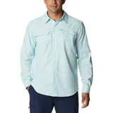 Camisa de manga larga color bordó con tecnología Omni-Shade Upf 50 Sun Protection y Omni-Wick. Cuenta con ventilación, mangas enrollables con soportes para lengüetas y dos bolsillos frontales con solapa.