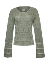 Sweater de punto calado color verde salvia, con cuello redondo y mangas largas acampanadas.