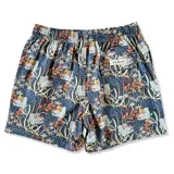 Short de baño azul con estampado floral en tonos blanco, naranja y verde. Tiene elástico en la cintura, cordón ajustable, bolsillos laterales y un bolsillo trasero con botón. Marca Von Braun.