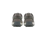 Championes de senderismo Merrell Accentor 3 impermeables, color marrón y gris, con capellada de gamuza y malla, puntera reforzada, entresuela de EVA y suela de goma.