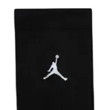 Pack de tres pares de medias deportivas Jordan Everyday Max Media, color negro con logo Jumpman en blanco.