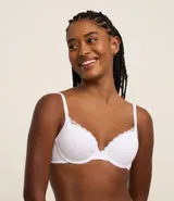 Soutien push up blanco de microfibra con detalles de encaje, breteles ajustables y copa.