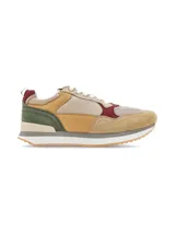 Zapatillas casuales con capellada de cuero y tela mesh, forro de mesh, suela de goma transparente y entresuela de EVA con tecnología Memory Foam.