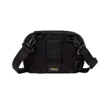 Bandolera negra de denim con correa ajustable y logo de la marca Supreme en el frente.