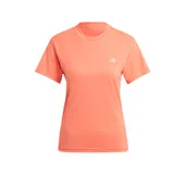 Remera deportiva Adidas Run It color salmón, de corte clásico, mangas cortas y logo reflectivo en el pecho. Confeccionada en tejido transpirable AEROREADY y malla en la espalda.