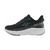 Zapatillas deportivas Umbro Storm para hombre, color negro con detalles en gris y verde agua.