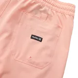 Short de baño negro con cintura elástica ajustable con cordón.