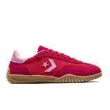 Championes Converse Run Star Trainer color fucsia con detalles en rosa y suela de goma color caramelo.