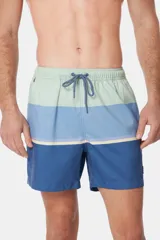 Short de baño azul con rayas horizontales en verde agua y amarillo. Cintura elástica con cordón ajustable, bolsillos laterales y suspensor de malla fina.