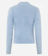 Suéter de punto color blanco, con cuello alto y mangas largas, confeccionado en tejido de peluche.