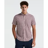 Camisa de hombre de manga corta con estampado geométrico abstracto en tonos rojo, azul y blanco.