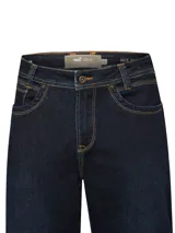 Pantalón de jean azul oscuro, corte recto, tiro medio, con proceso de desgaste ligero.