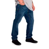 Pantalón de jean color verde militar, de corte slim, con cinco bolsillos y logo CAT en la parte trasera.