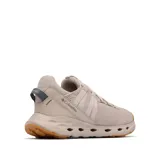 Zapatillas Columbia Terrastride Aro color beige con suela marrón. Capellada de malla con cinchas dinámicas y cordones. Entresuela Techlite Eco moldeada y suela Omni-Grip LT con microhendiduras.