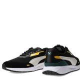 Championes Puma Runtamed Plus de hombre, color negro con detalles en blanco, amarillo y verde.