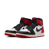 Championes de caña alta Air Jordan 1 Retro High Og, color blanco, negro y rojo.