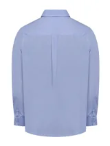 Camisa de vestir celeste con diseño a cuadros finos, de corte regular y manga larga.