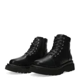 Borcego de mujer color negro, estilo militar, con caña media y cordones. Presenta una suela plataforma gruesa y dentada.