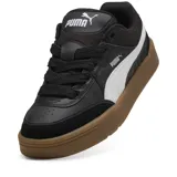 Championes Puma Park Lifestyle SK8, color negro con detalles en blanco y suela marrón.