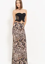 Falda larga de tiro alto con estampado animal print.