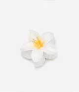 Pinza mediana para el pelo, de plástico blanco con forma de flor de jazmín y detalles en amarillo.