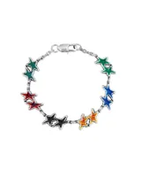 Pulsera de eslabones plateados con dijes colgantes en forma de estrella con esmalte de colores (rojo, negro, amarillo, azul, verde) y un diseño de boca abierta en el centro de cada estrella.