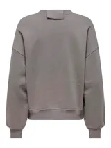 Sudadera gris con cuello redondo, mangas largas con hombros caídos y estampado con la palabra "REBEL" en color rosa.