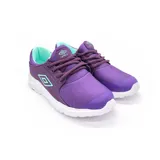 Championes urbanos Umbro Wells color violeta con detalles en celeste y suela blanca.