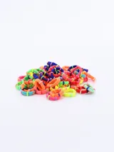 Pack de 50 coleros elásticos de tela multicolor.