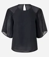 Blusa de gasa negra con cuello redondo y mangas cortas amplias texturizadas con transparencias.