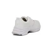 Championes deportivos casuales blancos para mujer, con suela gruesa y texturizada, cordones blancos y forro interior afelpado.