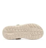 Sandalias Columbia Peakfreak Roam para mujer, color beige con tiras ajustables con velcro y suela de goma.